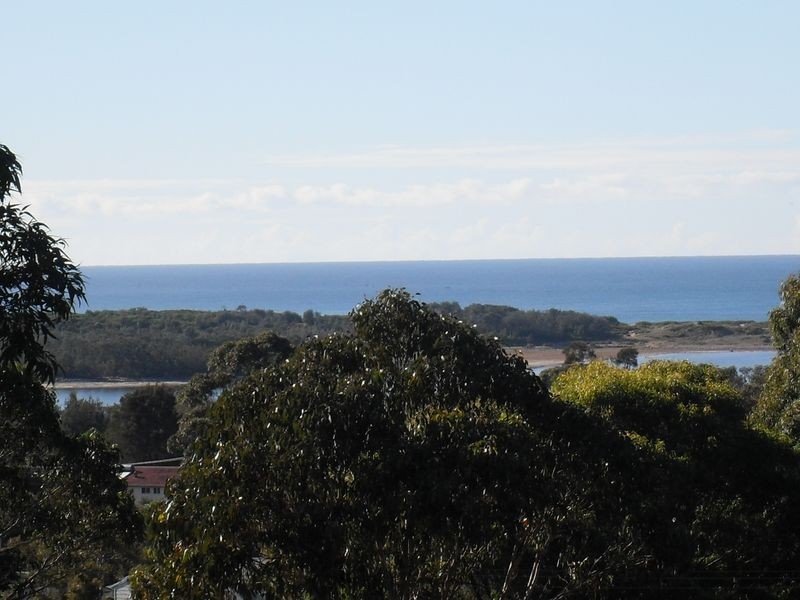 68 Coogee Street, Tuross Head NSW 2537