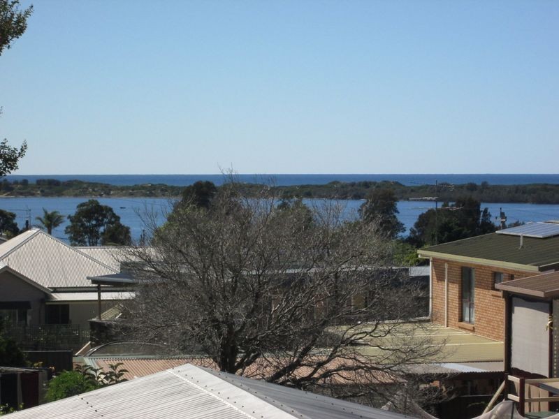 4 Coogee Street, Tuross Head NSW 2537