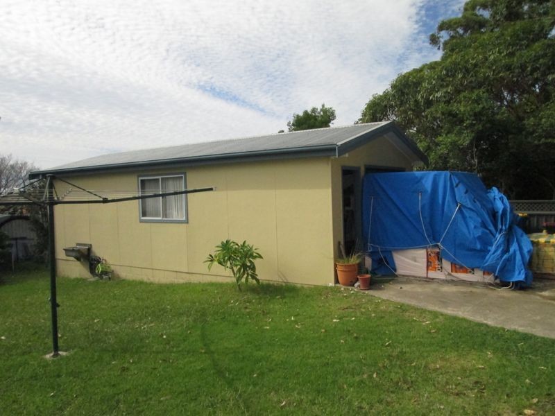 4 Coogee Street, Tuross Head NSW 2537