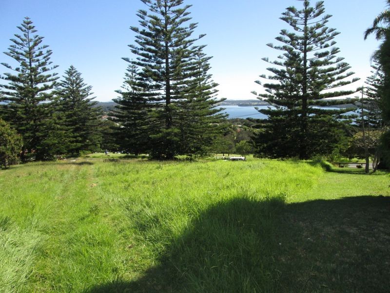 34 Coral Crescent, Tuross Head NSW 2537