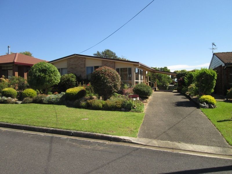 30 Coila Avenue, Tuross Head NSW 2537