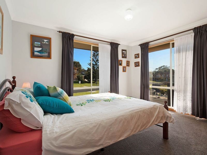 6 Surf Street, Tuross Head NSW 2537
