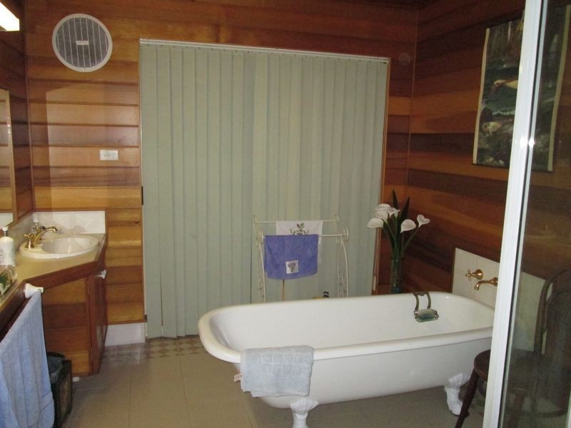 217 Hector McWilliam Drive, Tuross Head NSW 2537