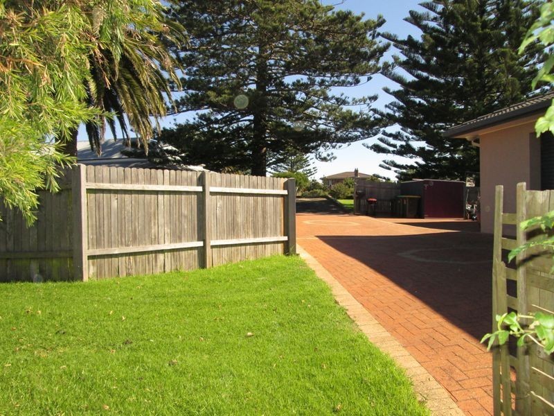 217 Hector McWilliam Drive, Tuross Head NSW 2537