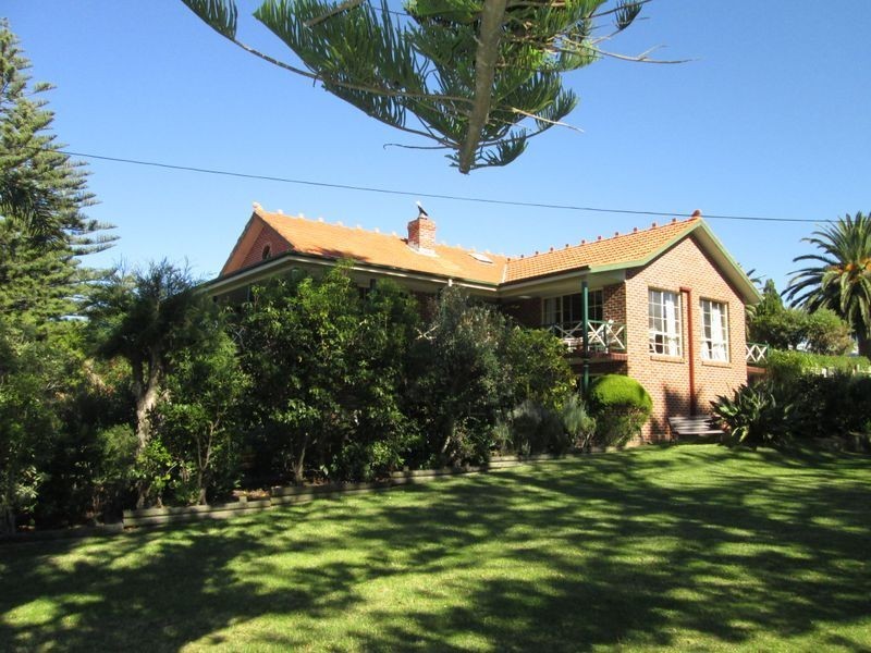 217 Hector McWilliam Drive, Tuross Head NSW 2537