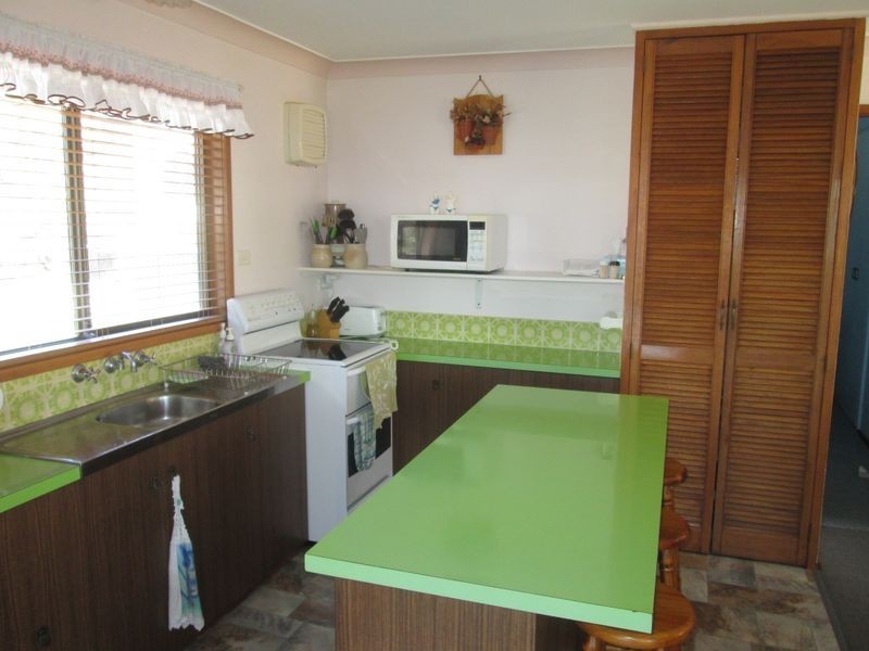 23 Foam Street, Tuross Head NSW 2537