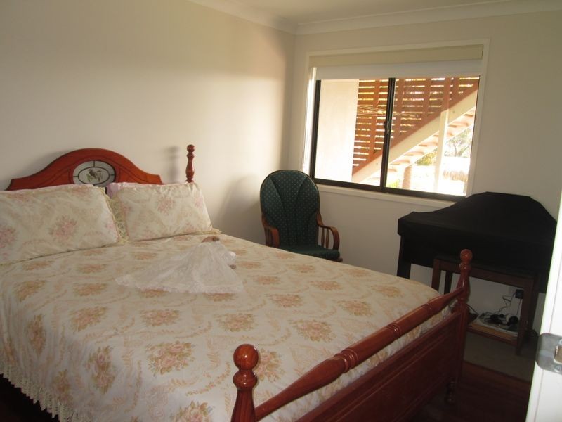 6 Wave Street, Tuross Head NSW 2537