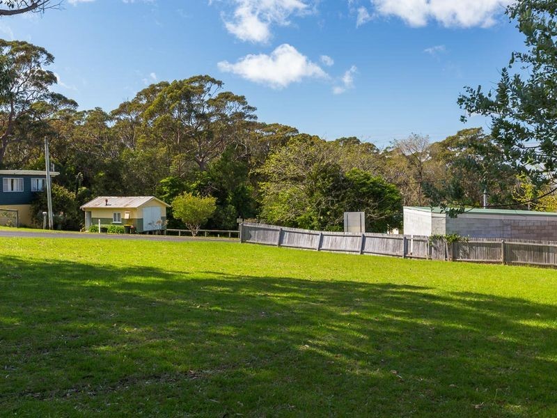 3 Hood Crescent, Tuross Head NSW 2537