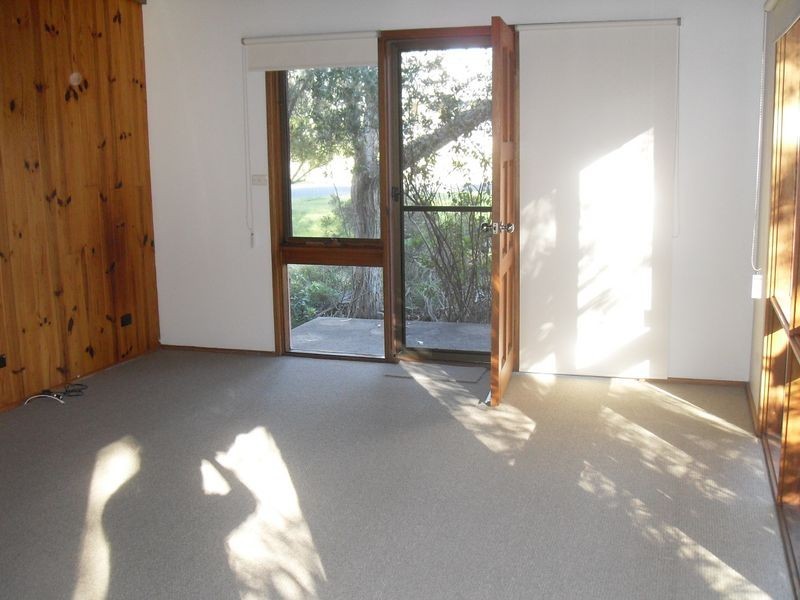 10 Whiting Street, Tuross Head NSW 2537