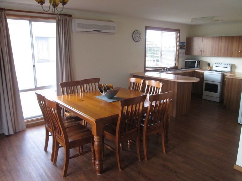 11 Kitchener Road, Tuross Head NSW 2537