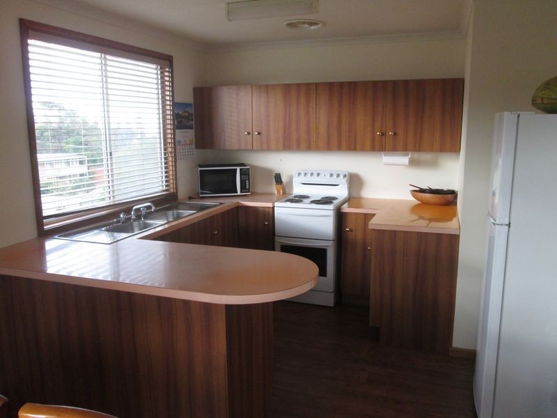 11 Kitchener Road, Tuross Head NSW 2537