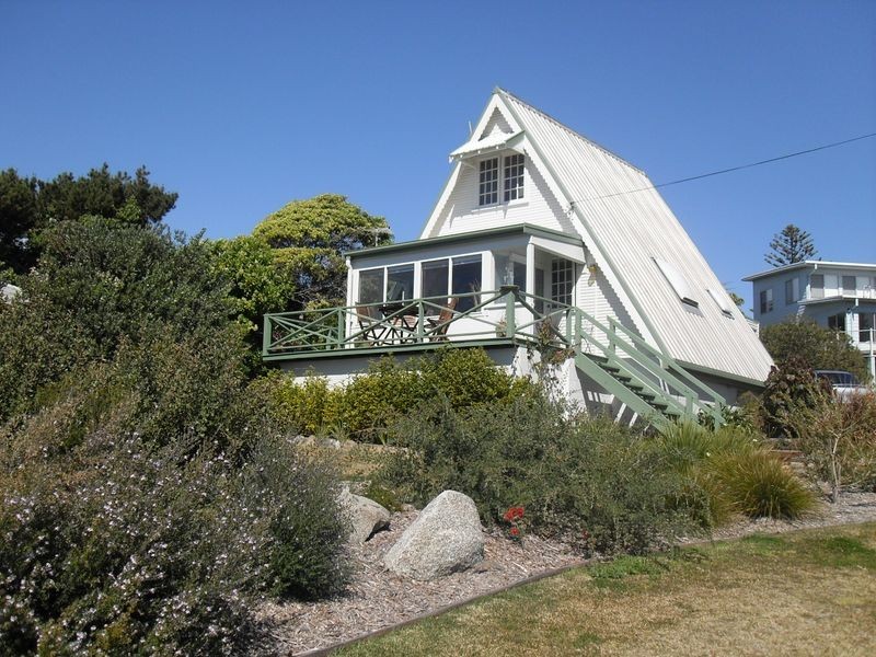 14 Chauvel Crescent, Tuross Head NSW 2537