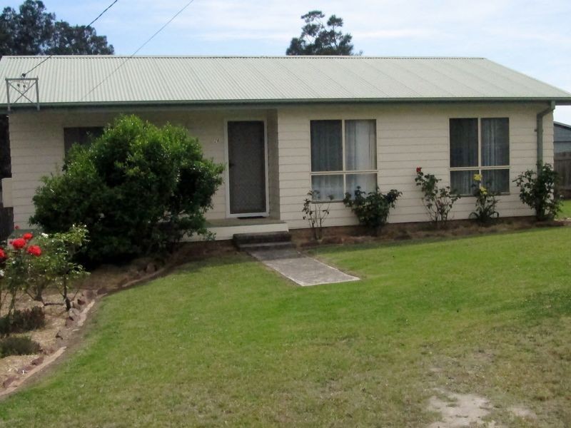 26 Andrew Avenue, Tuross Head NSW 2537