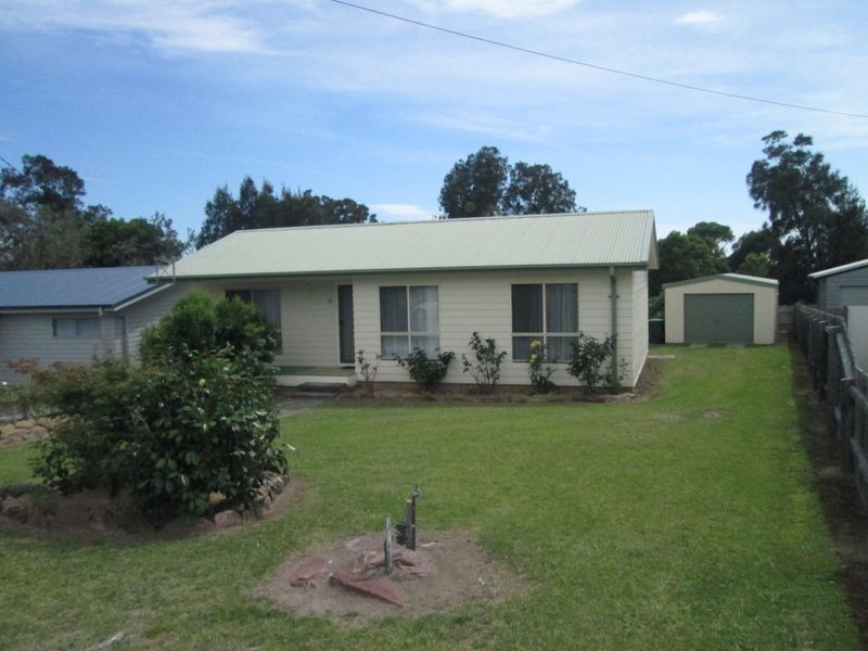 26 Andrew Avenue, Tuross Head NSW 2537