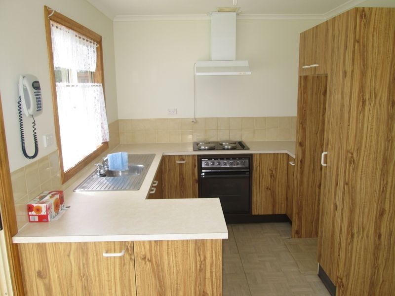 26 Andrew Avenue, Tuross Head NSW 2537