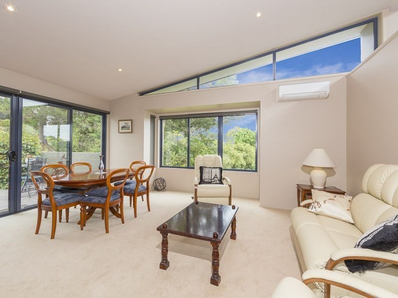 9 Beatty Crescent, Tuross Head NSW 2537