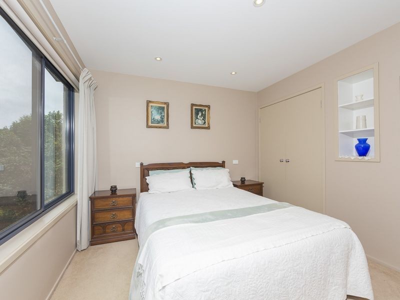 9 Beatty Crescent, Tuross Head NSW 2537
