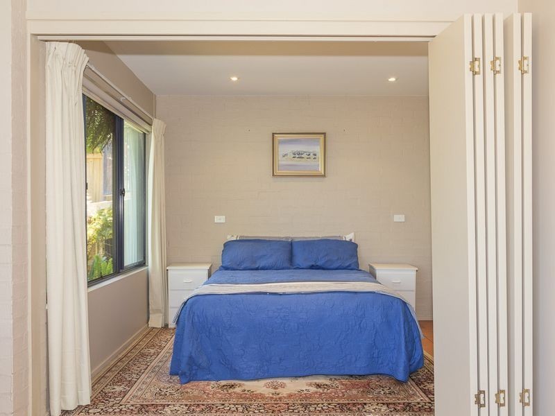 9 Beatty Crescent, Tuross Head NSW 2537