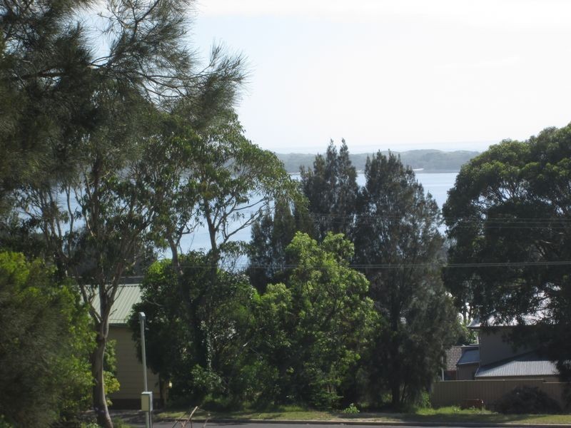 72 Coogee Street, Tuross Head NSW 2537