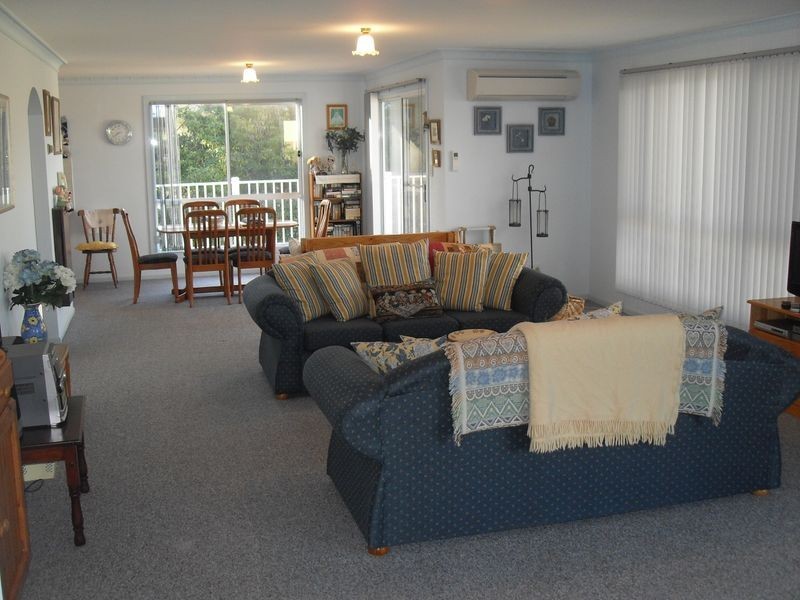 20 Beach St, Tuross Head NSW 2537