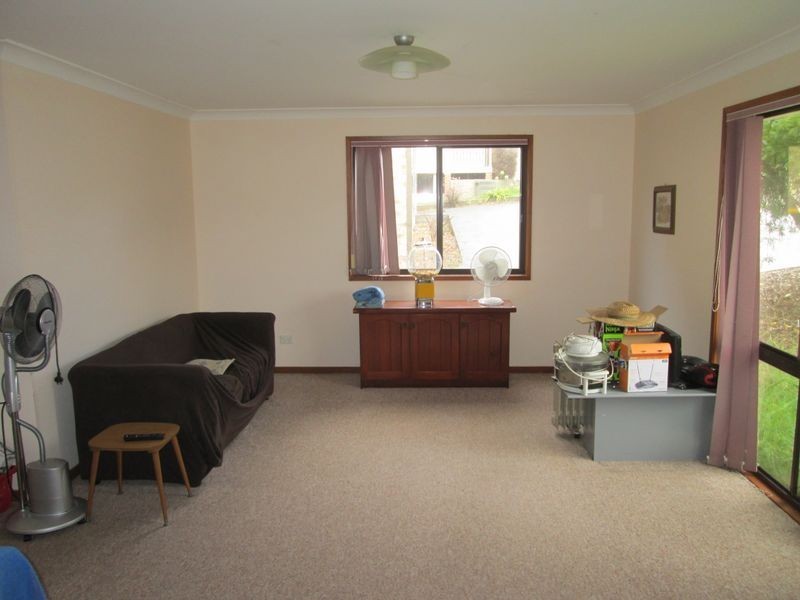 10 Andrew Avenue, Tuross Head NSW 2537