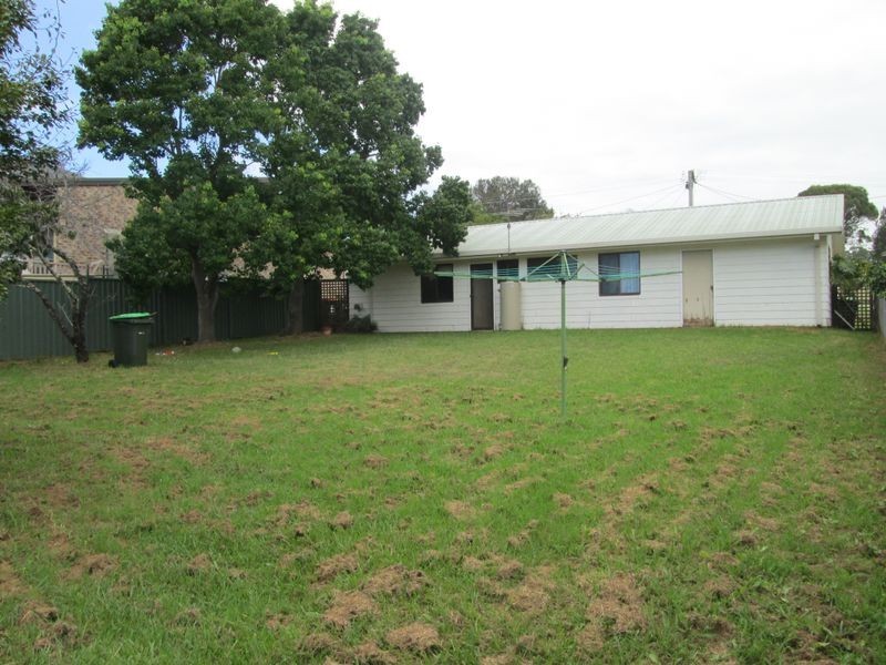 10 Andrew Avenue, Tuross Head NSW 2537