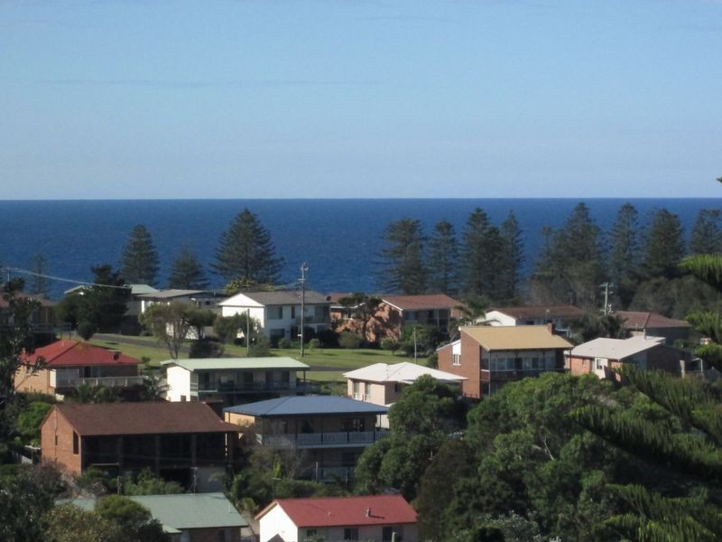 30 Hawkins Road, Tuross Head NSW 2537