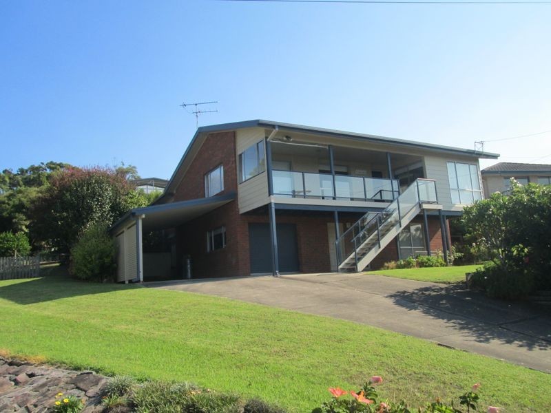 5 Coogee Place, Tuross Head NSW 2537