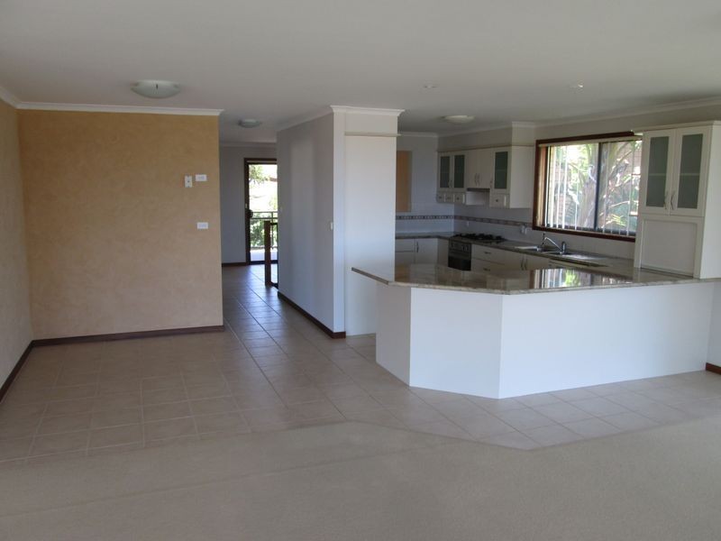 228 Hector McWilliam Drive, Tuross Head NSW 2537