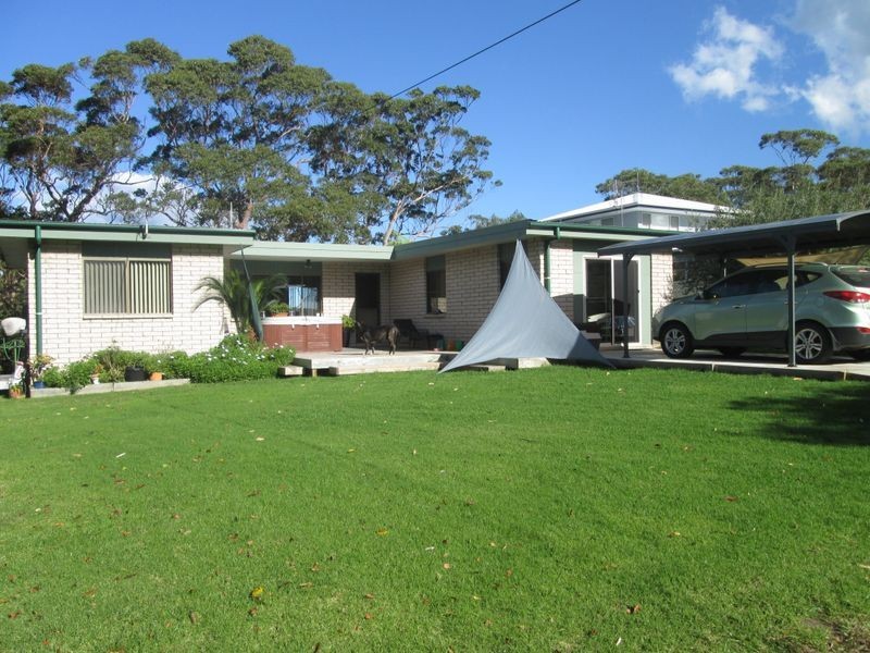 17 Jutland Avenue, Tuross Head NSW 2537