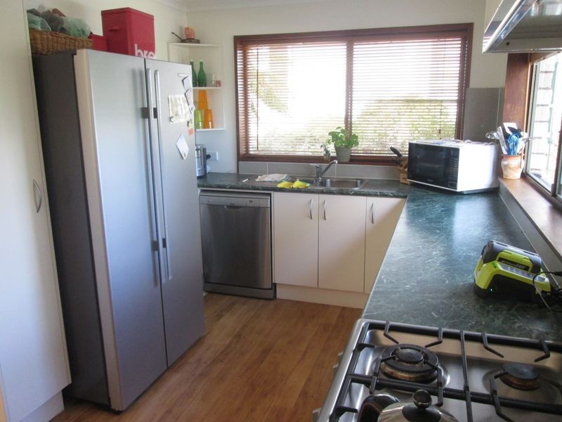 17 Jutland Avenue, Tuross Head NSW 2537