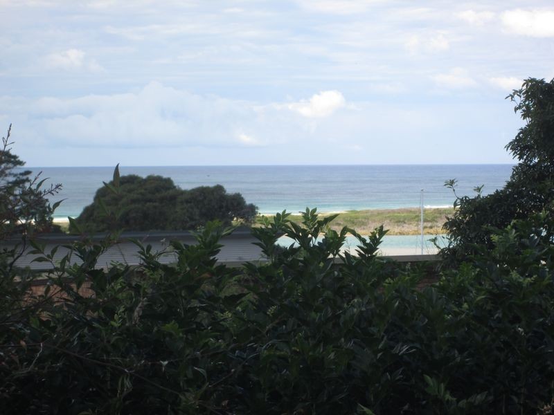 17 Jutland Avenue, Tuross Head NSW 2537