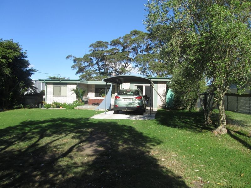 17 Jutland Avenue, Tuross Head NSW 2537
