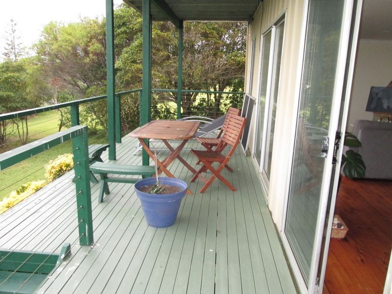 2 / 4 Birdwood Circle, Tuross Head NSW 2537