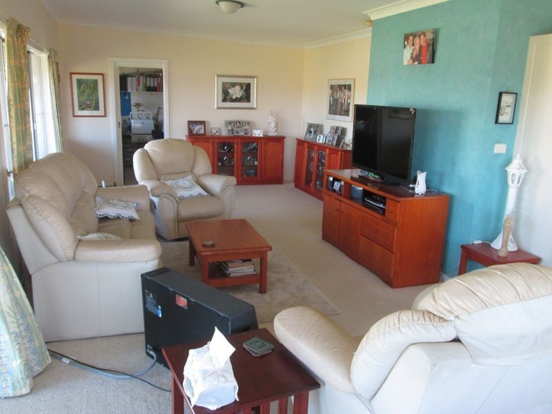 24 Craddock Road, Tuross Head NSW 2537