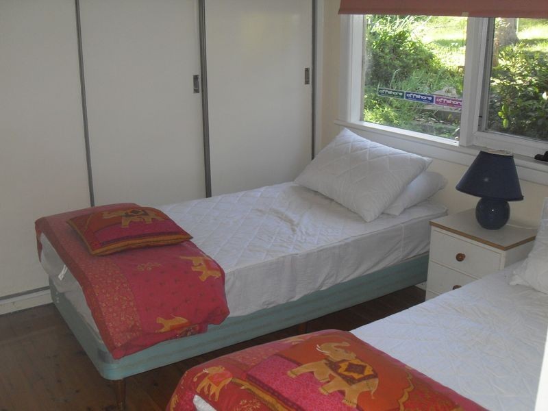 20 Nelson Parade, Tuross Head NSW 2537