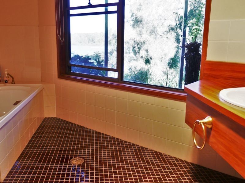 63 Kyla Park Close, Tuross Head NSW 2537