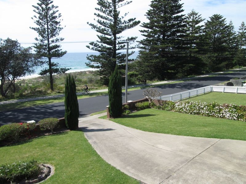 125 Tuross Boulevarde, Tuross Head NSW 2537