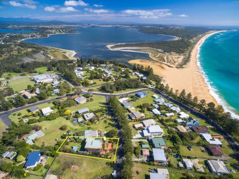 18 Monash Avenue, Tuross Head NSW 2537