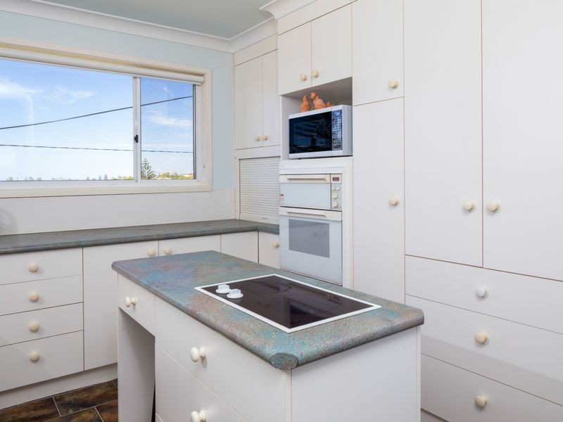 18 Monash Avenue, Tuross Head NSW 2537