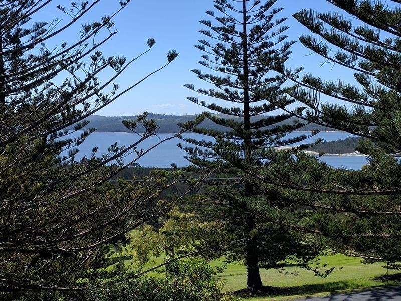 32 Coral Crescent, Tuross Head NSW 2537