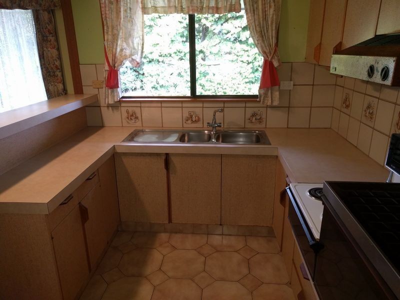 32 Coral Crescent, Tuross Head NSW 2537