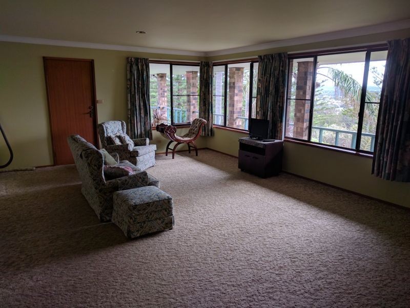 32 Coral Crescent, Tuross Head NSW 2537