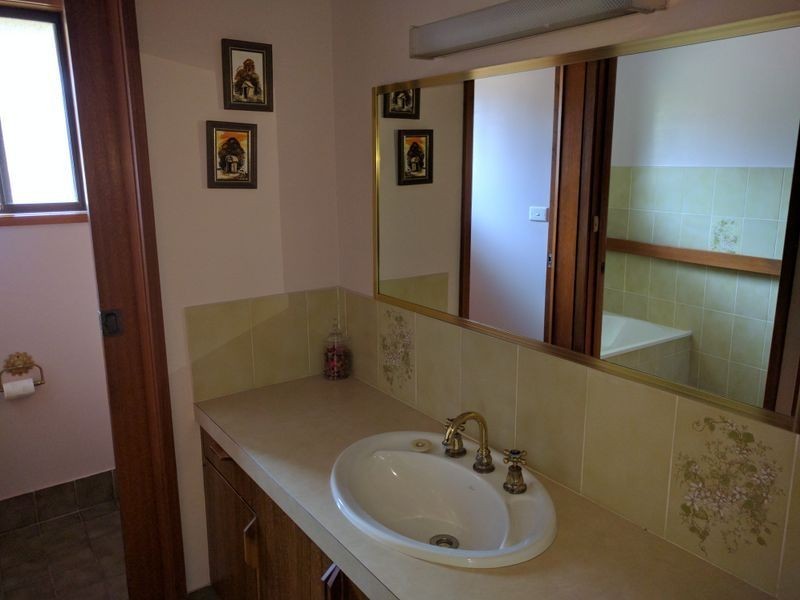 32 Coral Crescent, Tuross Head NSW 2537