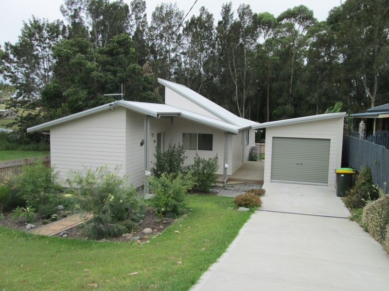 24 Manly Street, Tuross Head NSW 2537