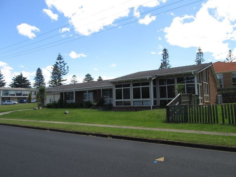 133 Tuross Boulevarde, Tuross Head NSW 2537