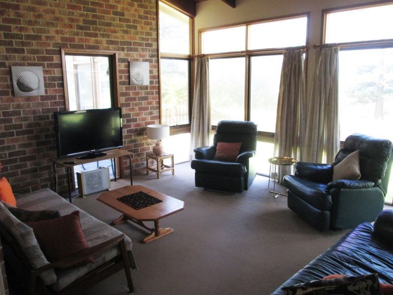 133 Tuross Boulevarde, Tuross Head NSW 2537