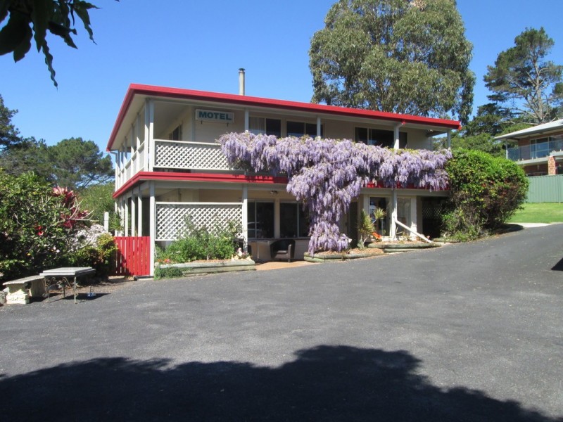 6 Trafalgar Road, Tuross Head NSW 2537
