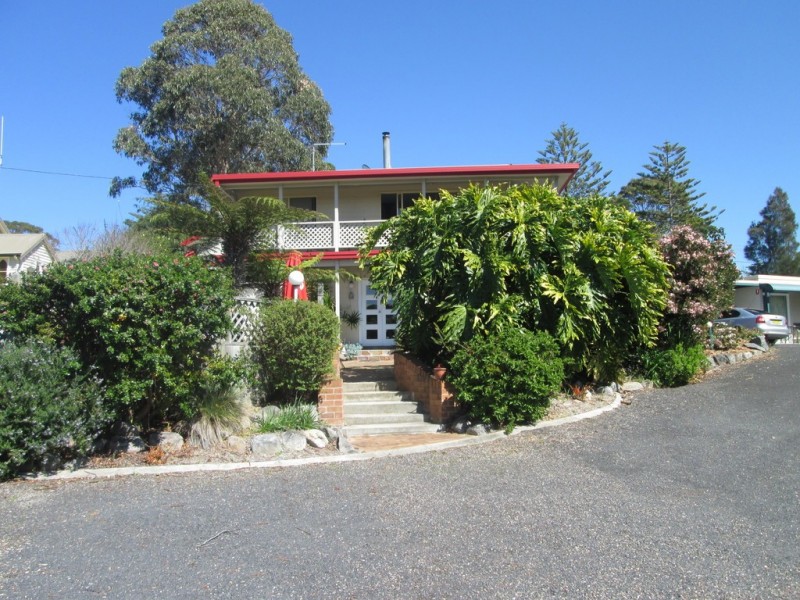 6 Trafalgar Road, Tuross Head NSW 2537