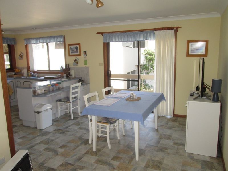 24 Coral Crescent, Tuross Head NSW 2537